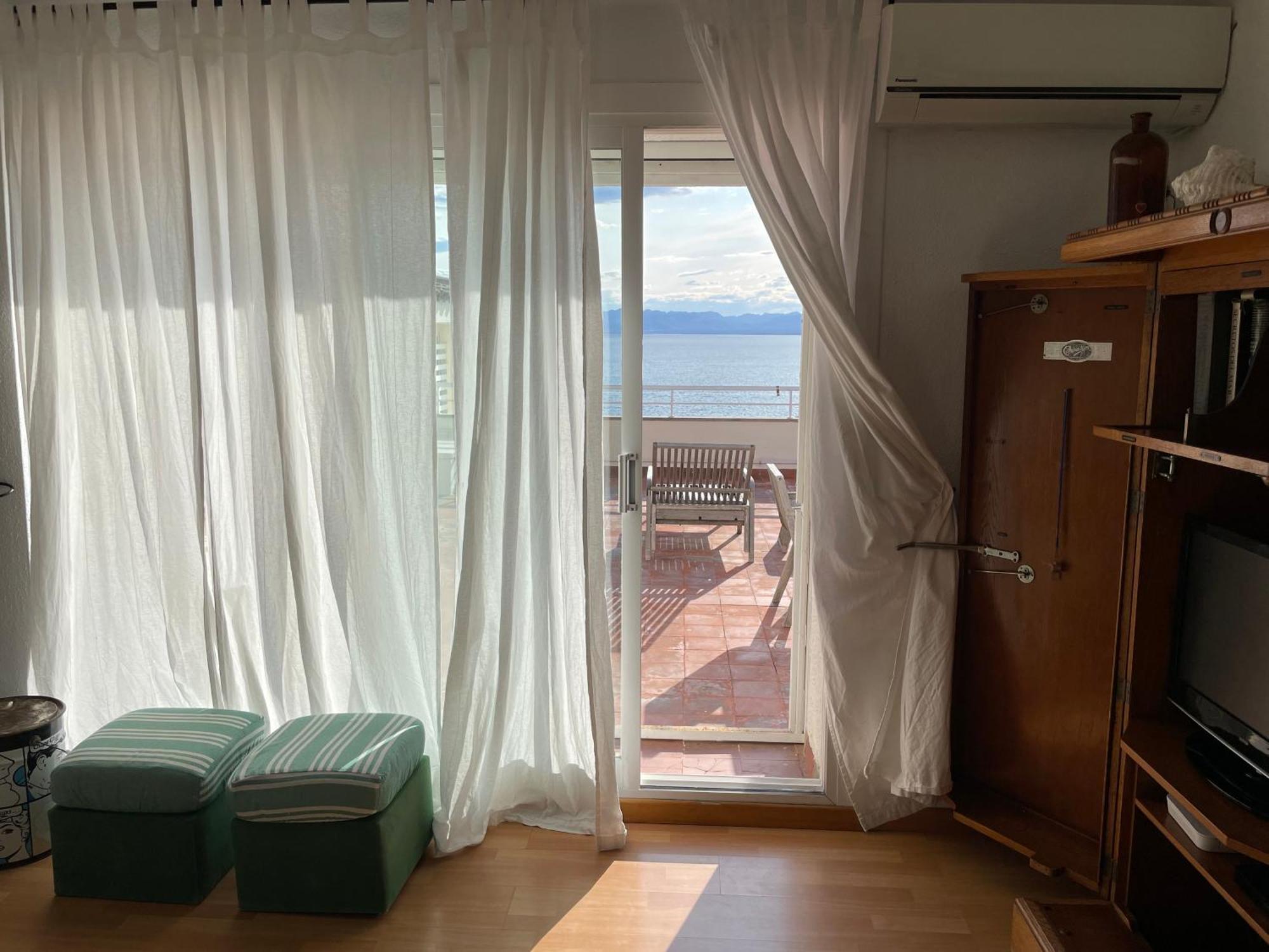 Apartamento Rits Beachfront Salou Kültér fotó